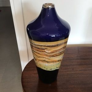 Glass blown vessel by Gartner-Blade